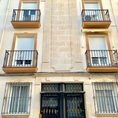 Chic - C/ Lauria - Centro Ciudad *