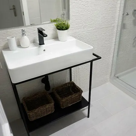 Chic - C/ Lauria - Centro Ciudad Apartman *